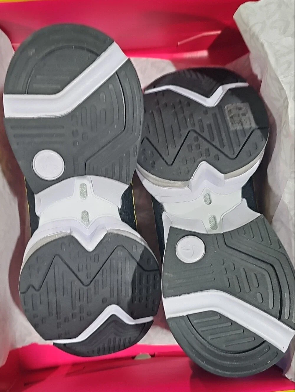 Zumba Air Stomp Funk 2.0-Black-9.5-NEW